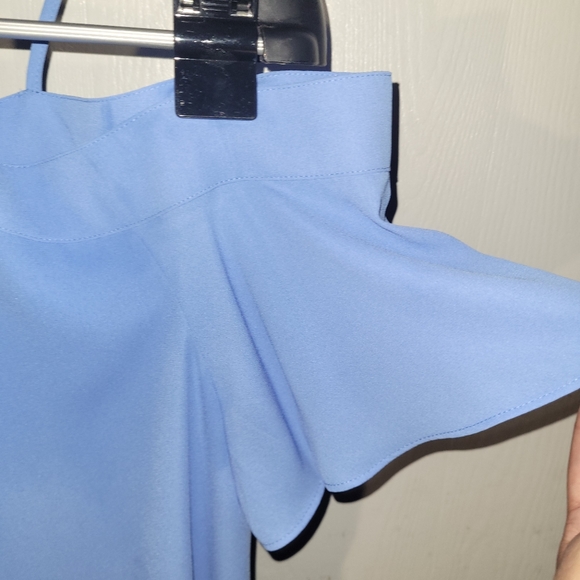 NEW Express Medium Pale Blue Button-up Blouse w/ Off-the-Shoulder Drape Sleeves - Picture 6 of 11